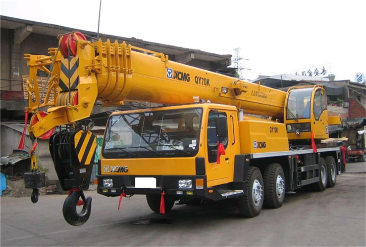 南丰县吊车出租选择重点