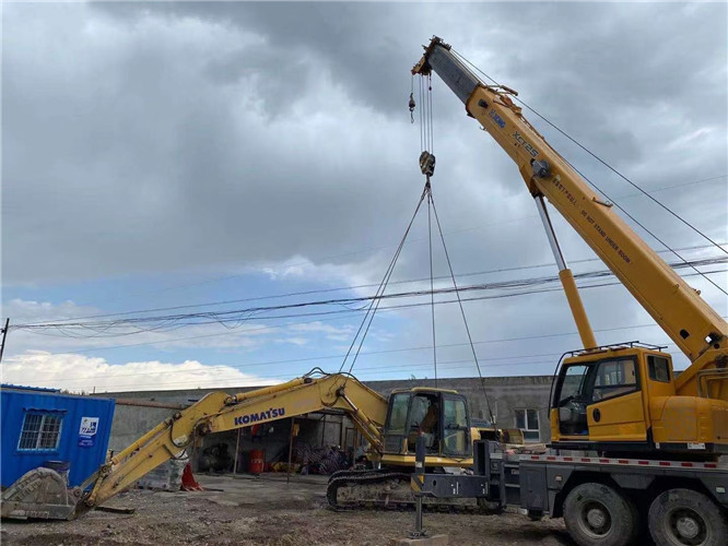 南丰县25吨吊车的工作半径是多少？